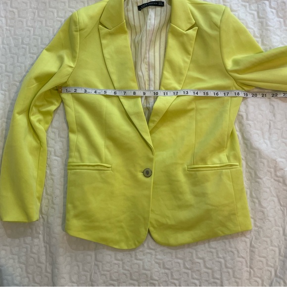 Zara Neon Yellow/Green Jacket Blazer Lightly Padded Shoulders Classic Colorful - Picture 5 of 8